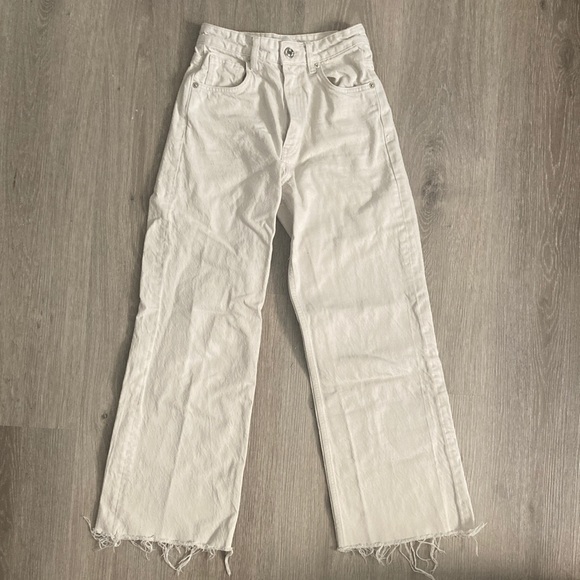 Straight Leg white Zara jeans - Picture 1 of 3